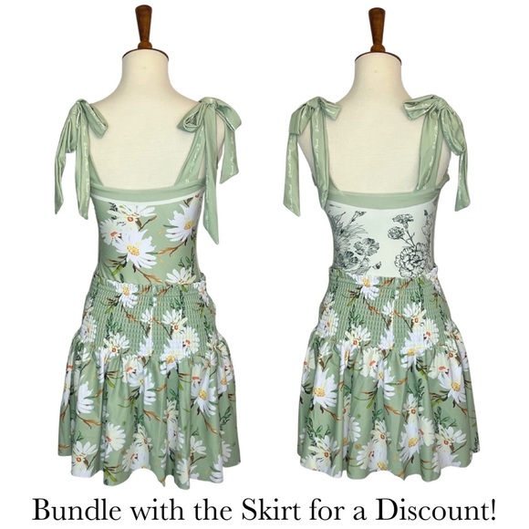 Retro Pale Green and White Floral Reversible Swimsuit with Shoulder Ties - Picture 14 of 16